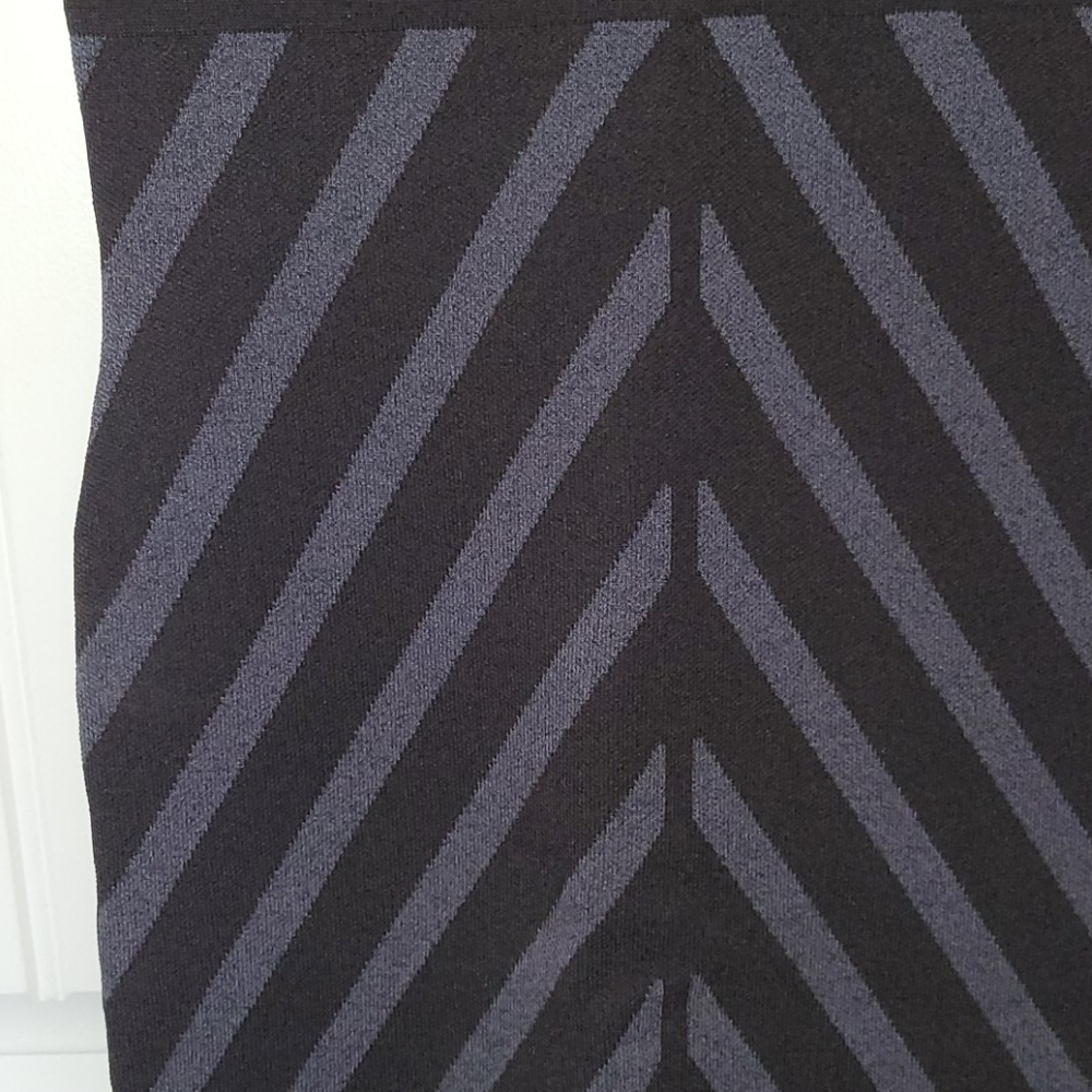 Max Studio Dress - Picture 2 of 7